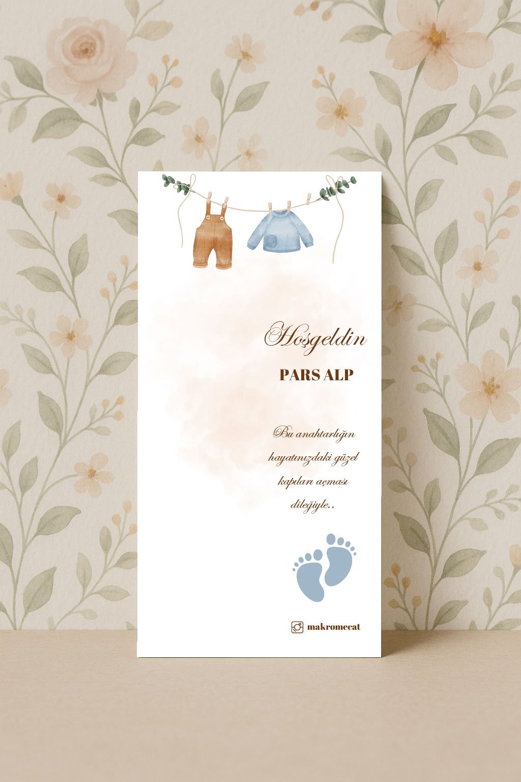 MK-023 Askıda Giysiler Hoşgeldin Kartı - Görsel 1