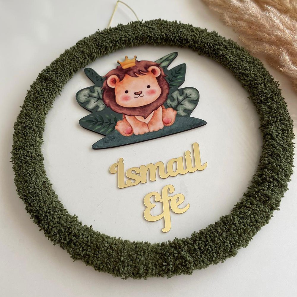 kapi-susu-yuvarlak İsme Özel Aslan Temalı Bebek Kapı Süsü - Görsel 1